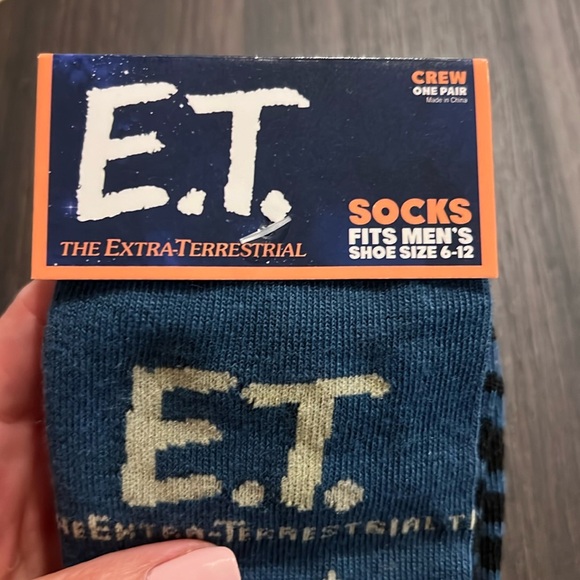 ⭐️3/15 E.T. 80s ET Socks Birthday Stocking Stuffer 1980 ET Phone Home - Picture 3 of 8